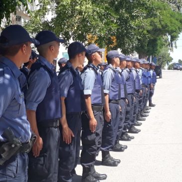 Con refuerzos policiales El Cóndor se prepara para recibir a los veraneantes