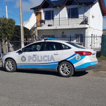 Delincuentes detenidos durante la noche tenían elementos robados en su vehículo