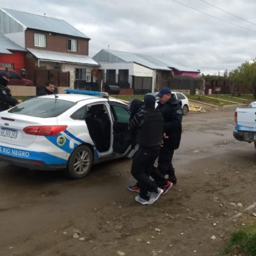 Detienen a uno de los sospechosos de robar en una aseguradora