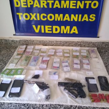 VIEDMA: SECUESTRAN DROGAS, ARMAS Y MAS DE 200 MIL PESOS