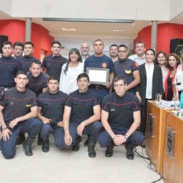 Reconocimiento al Cuerpo de Bomberos por su actuación en el incendio en Las Grutas