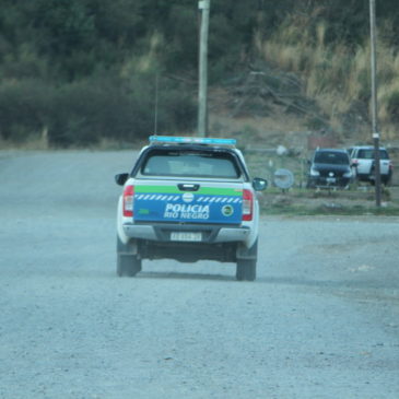 Demoran a tres personas que  intentaron darse a la fuga cuando iban a ser identificados