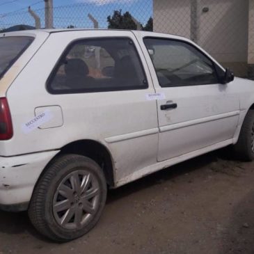 Evadió dos controles policiales y fue detenido tras una persecución