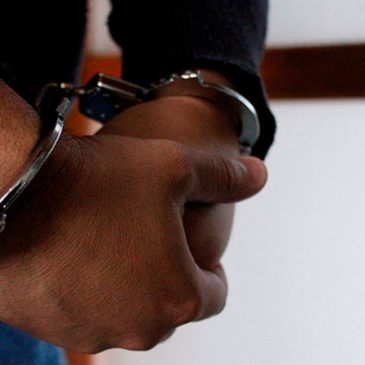 Desobediencia judicial: dos hombres detenidos en Huergo y Chichinales