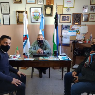 Mesa de trabajo entre la Comisaría de la Familia de Viedma y autoridades del Instituto de Formación Docente en Educación Física