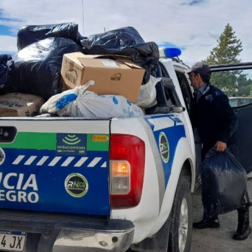 Personal policial organizó una colecta para los afectados por los incendios de Chubut