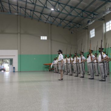 Cadetes de segundo año realizaron un emotivo juramento a la Bandera Nacional