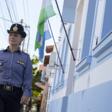 Un relato de lucha y tenacidad: Adriana Fabi es la primera mujer en alcanzar la máxima jerarquía policial