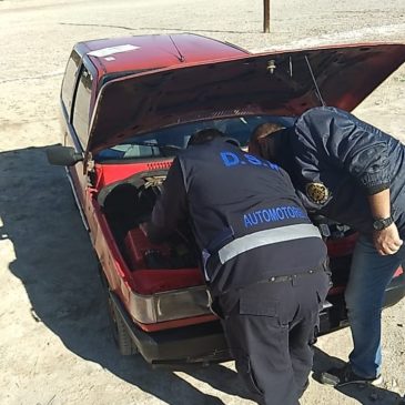 Valcheta: la Policía secuestró un auto que presentaba diferentes irregularidades