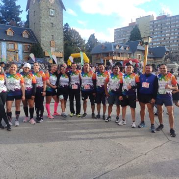 Más de 15 efectivos policiales compitieron en la maratón Aniversario de Bariloche