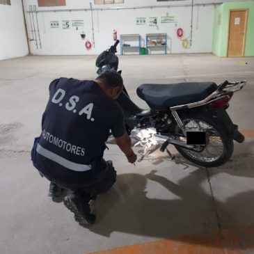Operativos en Viedma: secuestran una moto que tenía el chasis adulterado