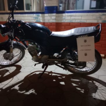 Demoran a un joven que circulaba con una moto robada en Viedma