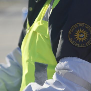 Motociclista evadió un control policial en Mainqué y terminó detenido