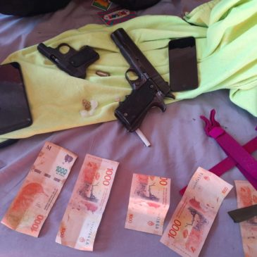 Bariloche: Policía secuestró un vehículo, armas de fuego y pertenencias de dudosa procedencia en dos allanamientos