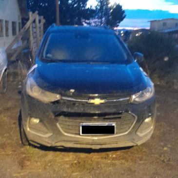 Policía detuvo a un hombre que tenía pedido de captura y portaba un arma de fuego