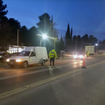 Operativos con más de 190 vehículos controlados en Beltrán, Chimpay, Belisle y Darwin