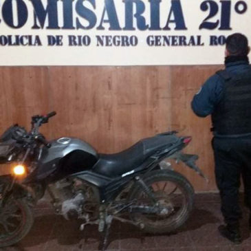 En General Roca la Policía recuperó una moto con pedido de secuestro