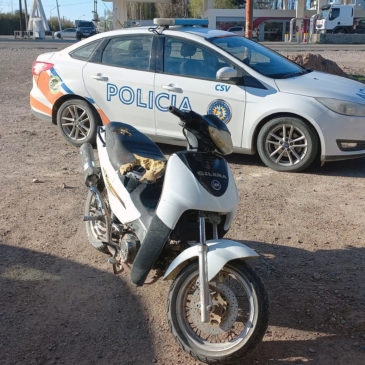 En General Roca la Policía recuperó una moto con pedido de secuestro