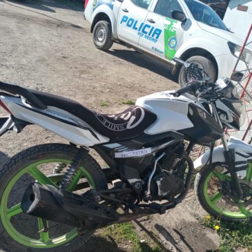 Recuperan en El Bolsón una moto robada en Bariloche y detienen a un sospechoso