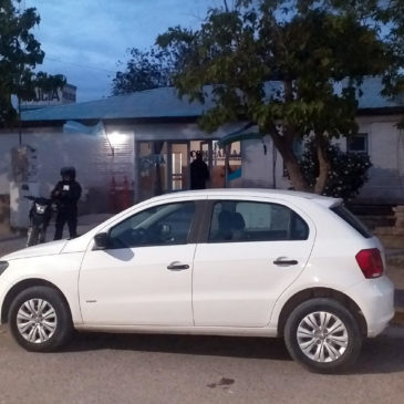 Allanamiento en Roca: Policía recuperó un auto con pedido de secuestro