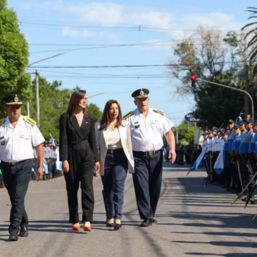 La Gobernadora encabezó el acto por el Día de la Policía