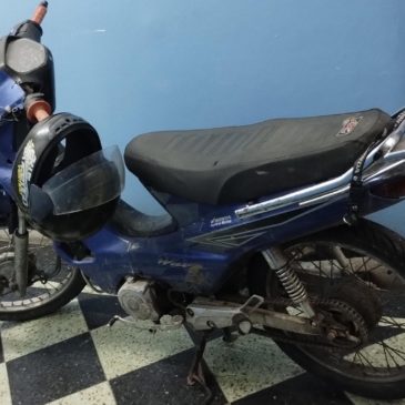 Moto robada recuperada y arresto de sospechosos en Viedma