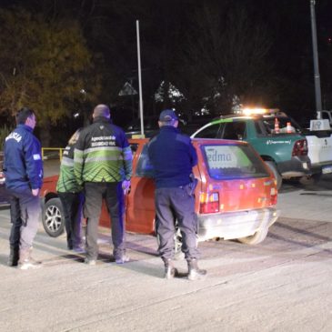 Operativo en Viedma: Policía sigue reforzando la seguridad y la prevención del delito