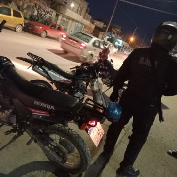 Policía recuperó una moto con pedido de secuestro vigente en Viedma