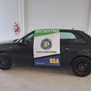 Policía secuestró un auto con irregularidades en Roca