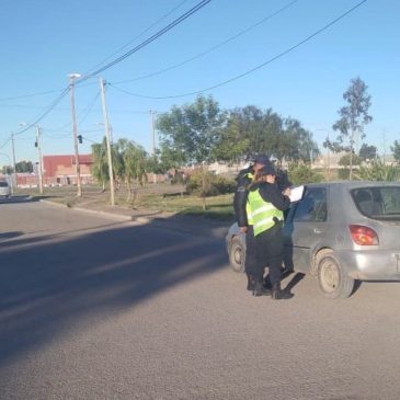 Eficaz operativo vehicular en Viedma: se secuestraron seis autos y tres motos