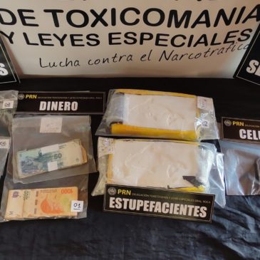 Delfín Blanco: Policía incautó droga que era transportada en un colectivo