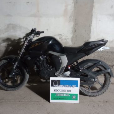 Recuperan moto robada en Cinco Saltos tras una persecución