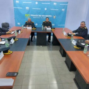 La cúpula policial se reunió con los directores generales para establecer nuevas políticas de trabajo