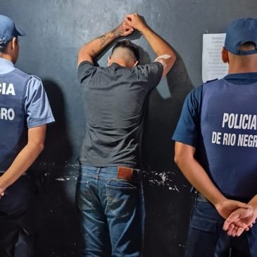 Joven detenido tras robar prendas de vestir en un local de Las Grutas