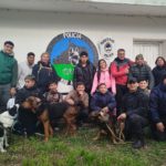 La División Canes de Viedma recibió esta mañana a la “Casita de Nehuen”