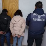 Bariloche: dos detenidos con un arma, estupefacientes y uno de ellos con pedido de captura
