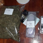 La Policía secuestró estupefacientes y objetos para su fraccionamiento en un allanamiento