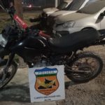 Policía recupera una moto robada en control vehicular