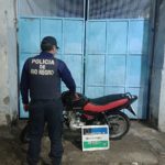 La Policía detuvo a tres personas tras el robo de una moto en Cipolletti
