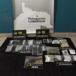 Secuestran drogas, dinero y un arma en allanamientos en Valle Medio