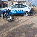 Secuestran moto con pedido por robo en allanamiento en Fernández Oro